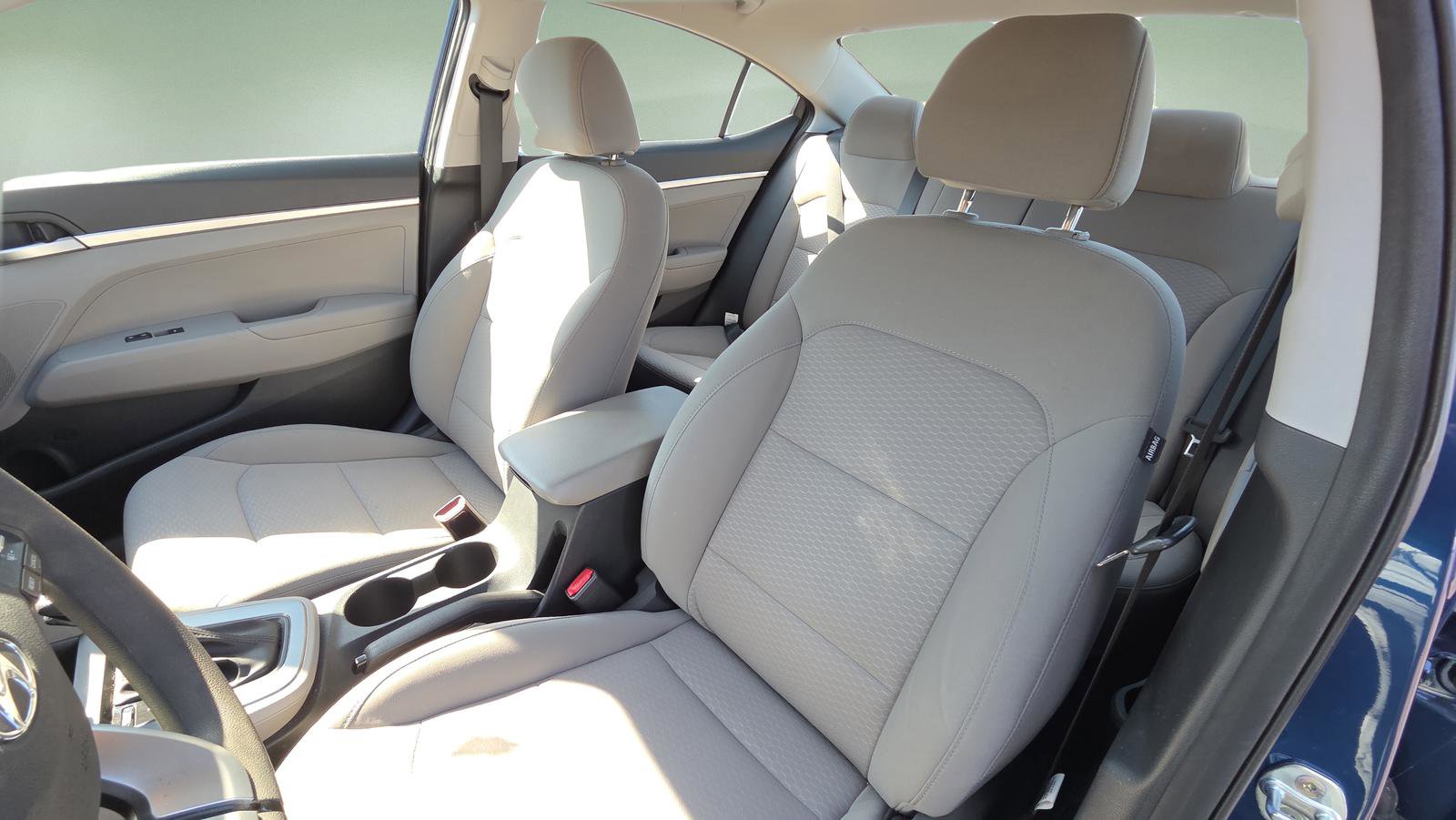 Used 2019 Hyundai Elantra SE image 23