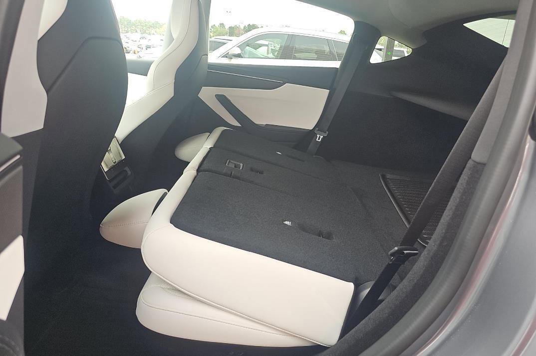 Used 2026 Tesla Model Y Performance AWD/4WD image 9