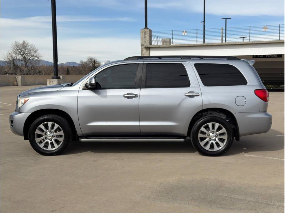Used 2011 Toyota Sequoia Limited image 4