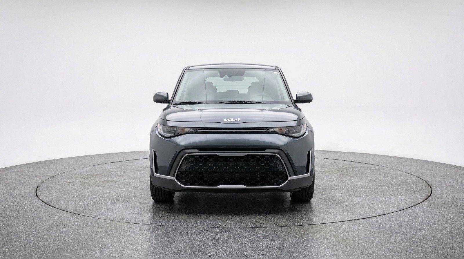Used 2025 Kia Soul LX w/ LX Technology Package image 2
