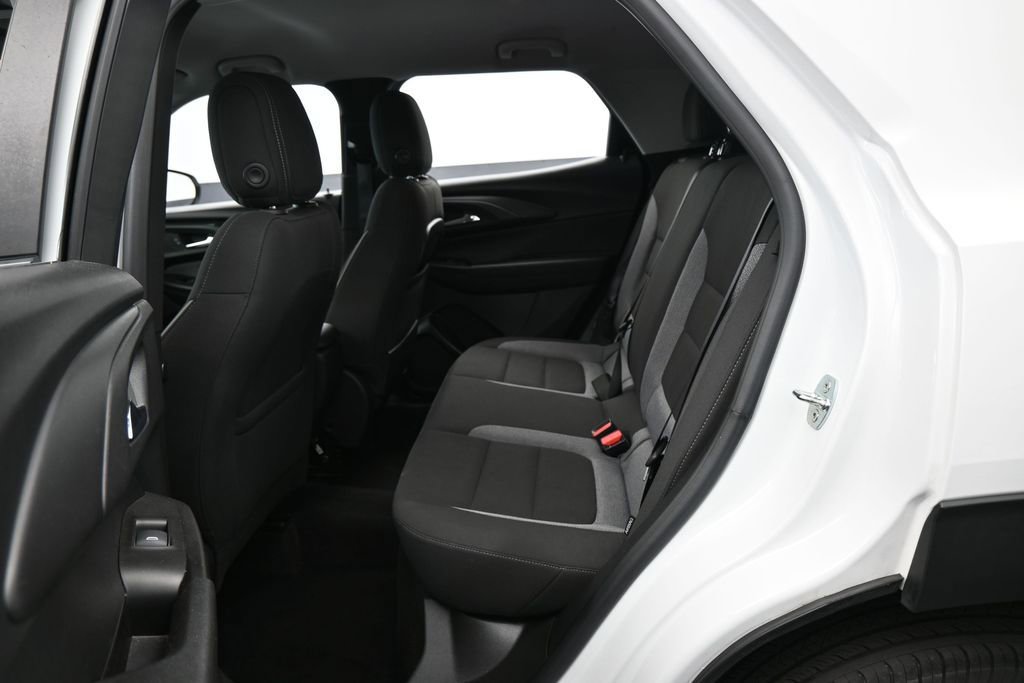 Used 2023 Chevrolet TrailBlazer LS AWD/4WD image 27