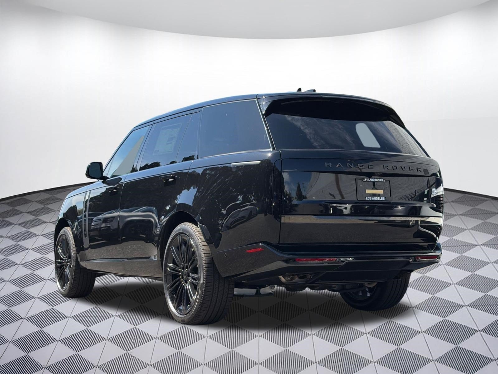 New 2026 Land Rover Range Rover SV AWD/4WD image 3