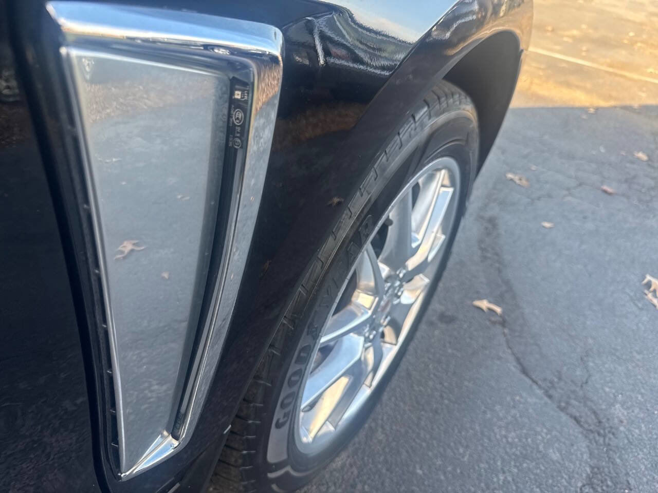 Used 2014 Cadillac SRX Luxury w/ Driver Awareness Package image 53