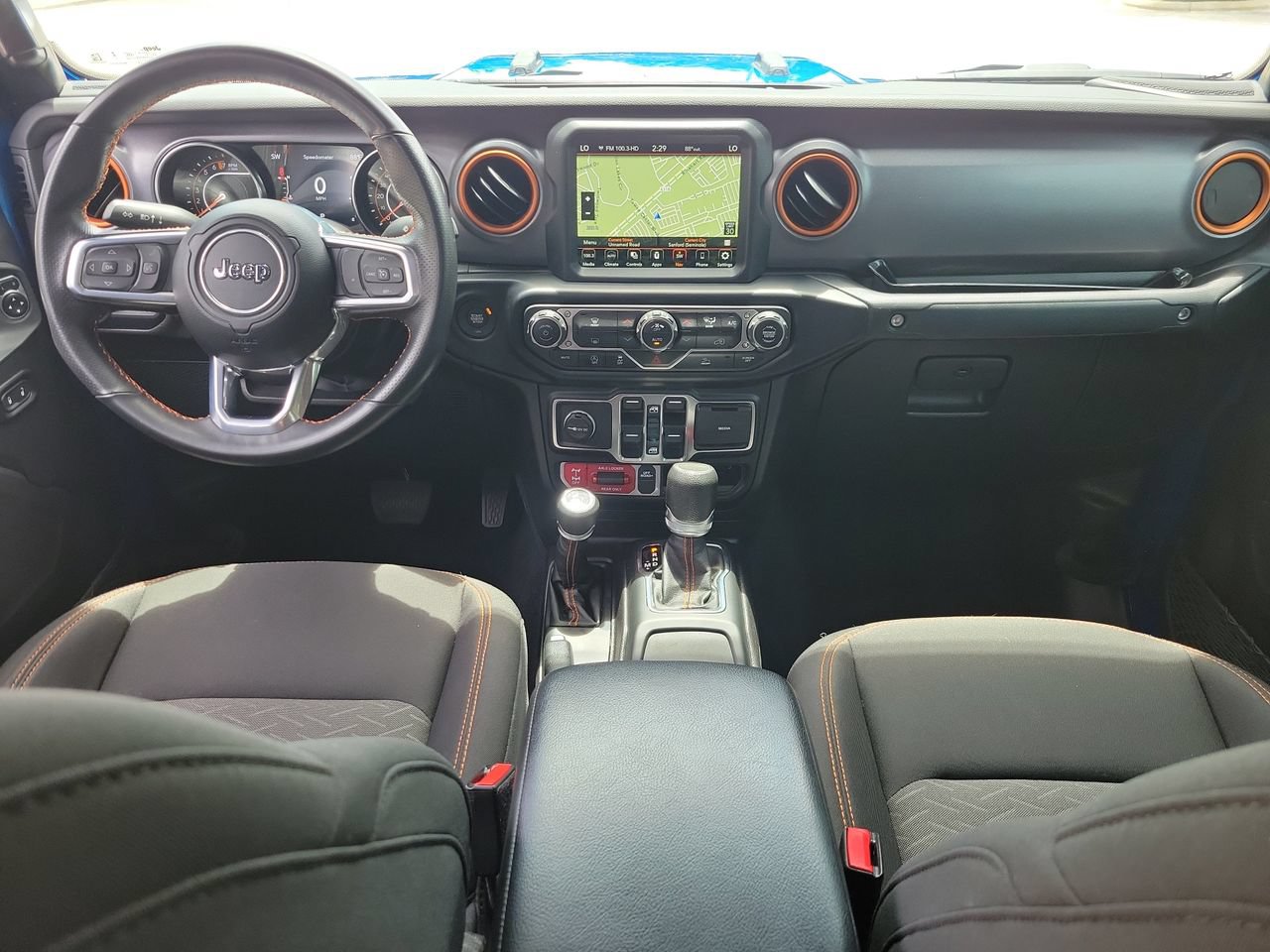 Used 2023 Jeep Gladiator Mojave w/ LED Lighting Group AWD/4WD image 11