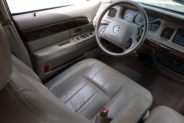 Used 2004 Mercury Grand Marquis LS image 25