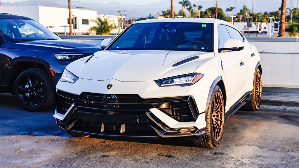 Used 2023 Lamborghini Urus Performante image 4