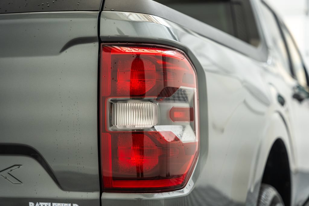 Certified 2024 Ford Maverick XLT w/ XLT Luxury Package FWD image 8
