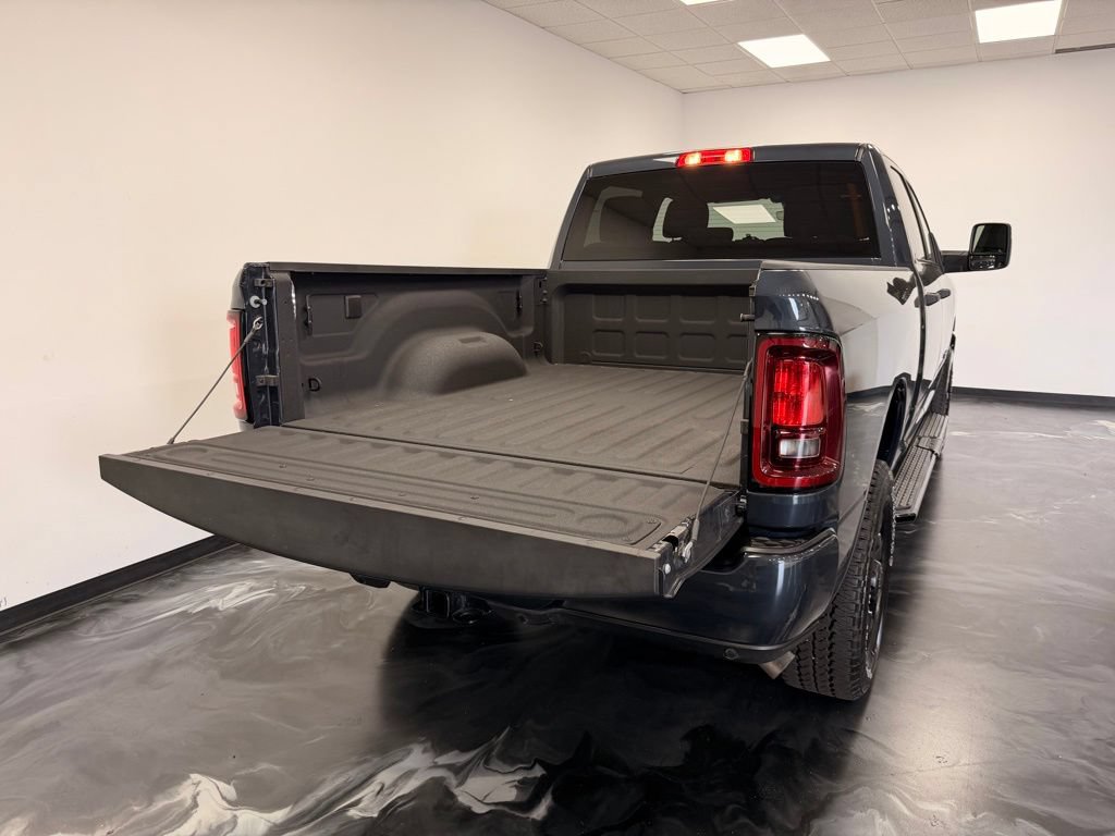 Used 2025 RAM 2500 Big Horn AWD/4WD image 12