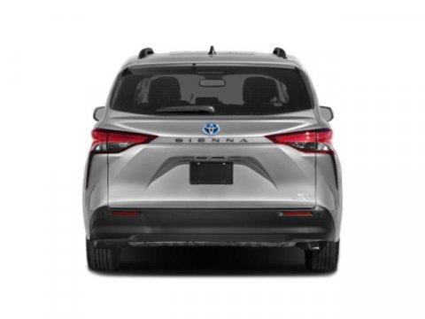 Used 2024 Toyota Sienna XLE FWD image 5