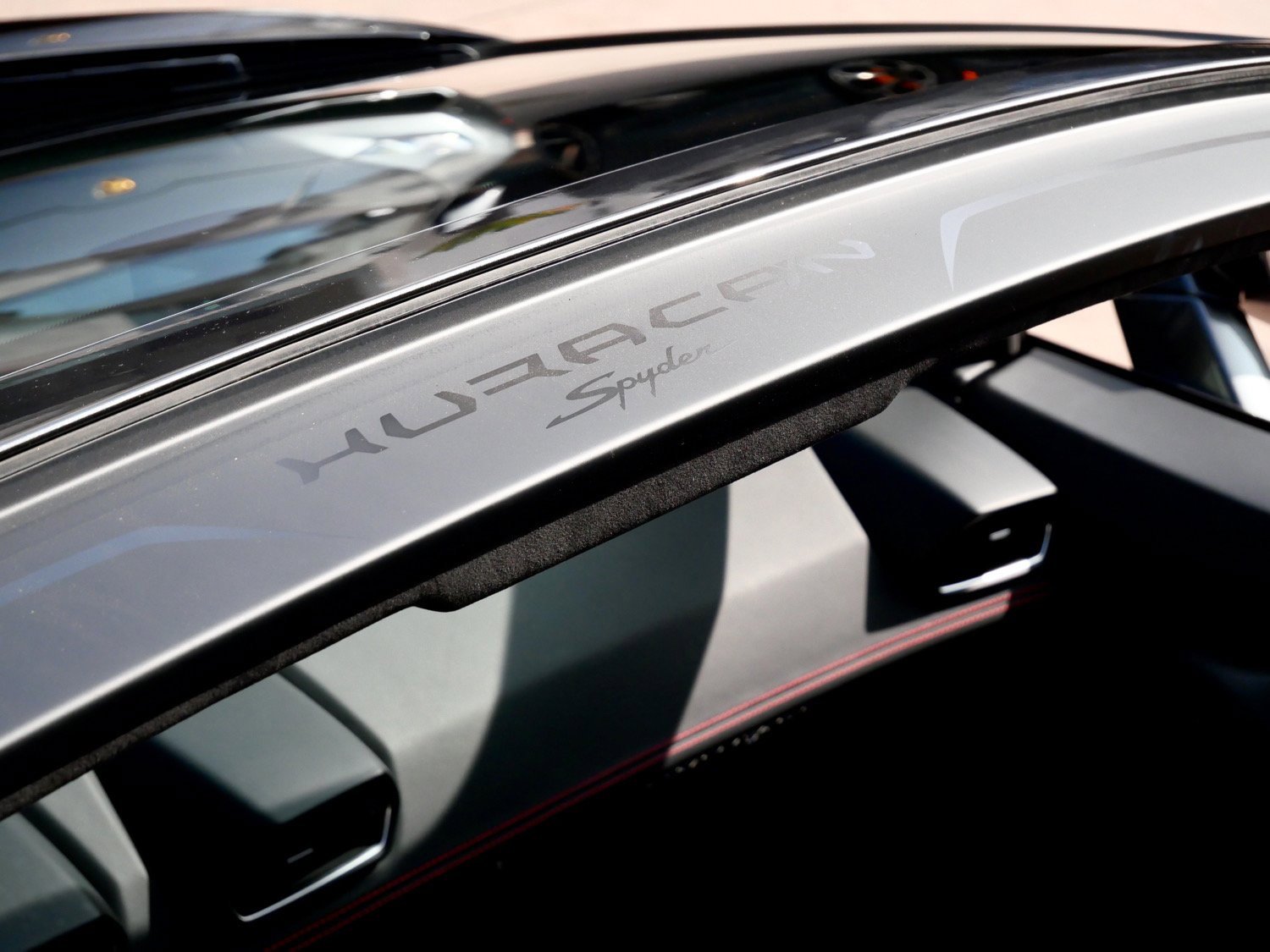 Used 2021 Lamborghini Huracan EVO image 22