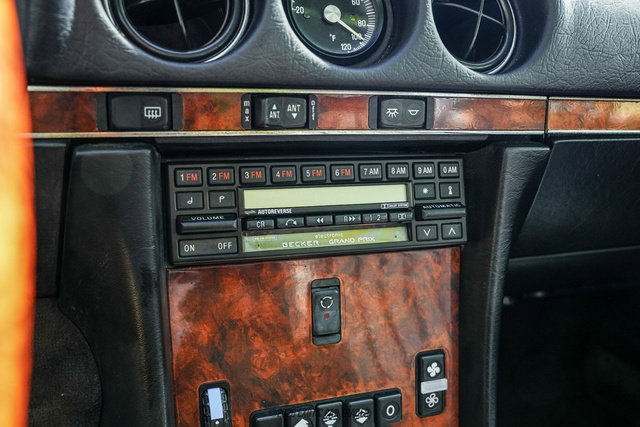 Used 1987 Mercedes-Benz 560 SL image 44