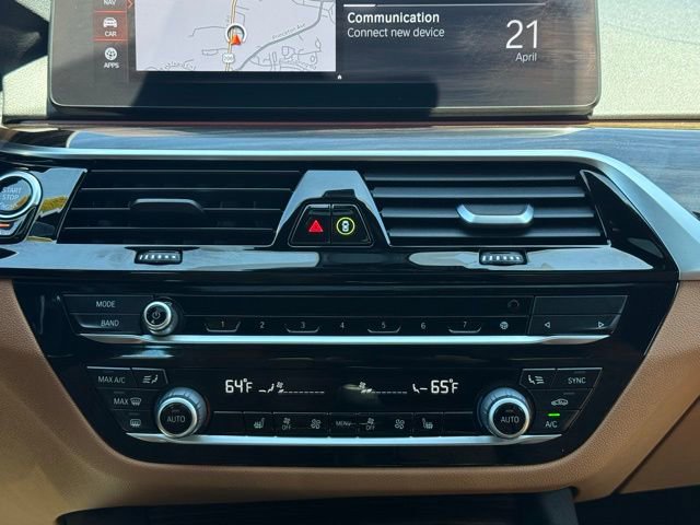 Used 2022 BMW 530i xDrive w/ Convenience Package image 39