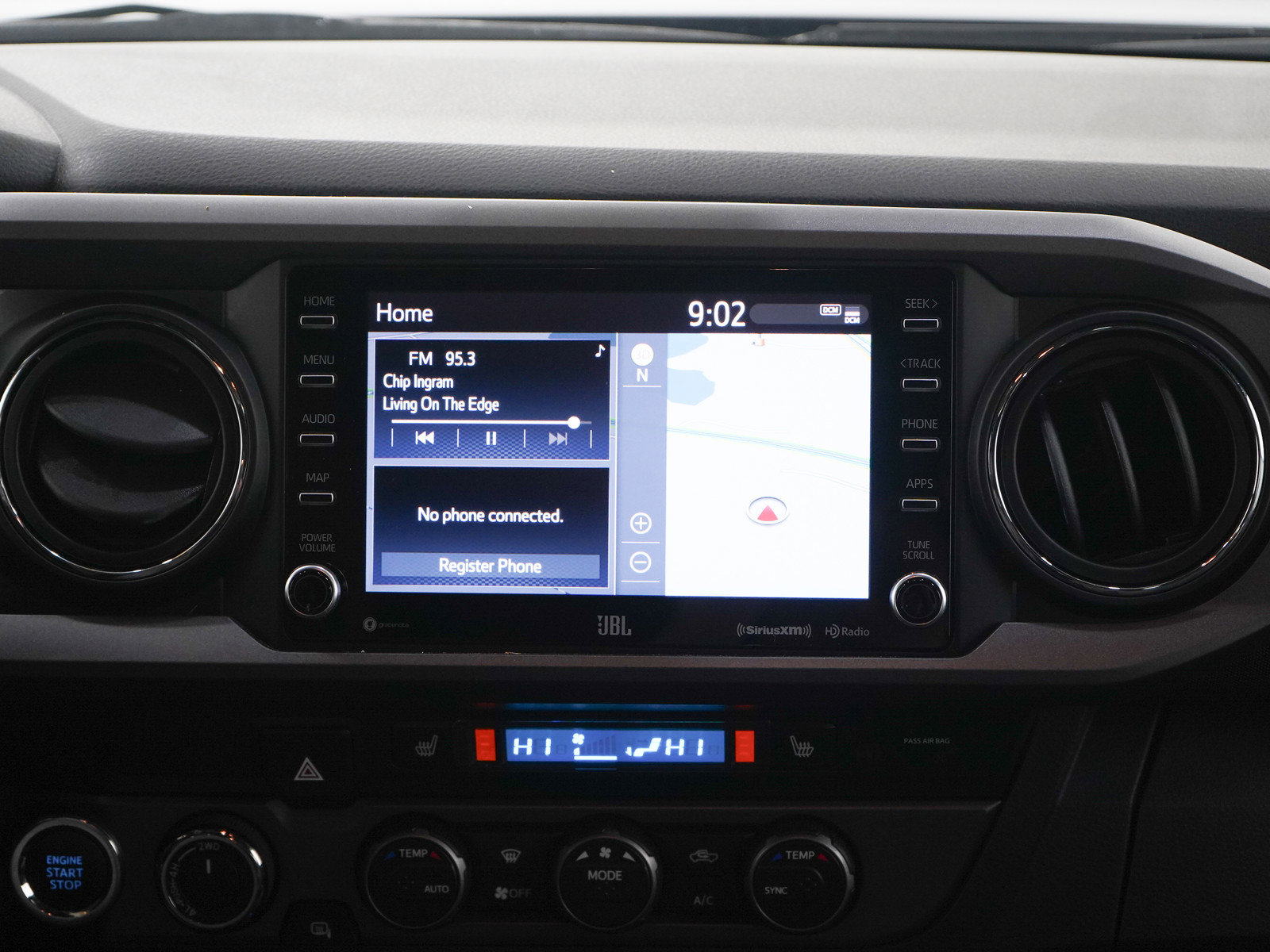 Used 2020 Toyota Tacoma TRD Sport w/ TRD Premium Sport Package AWD/4WD image 15