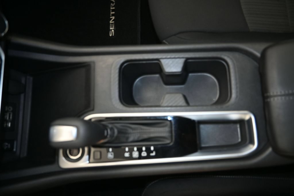 Used 2024 Nissan Sentra SV FWD image 18