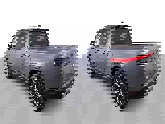 Used 2022 Rivian R1T Adventure image 6