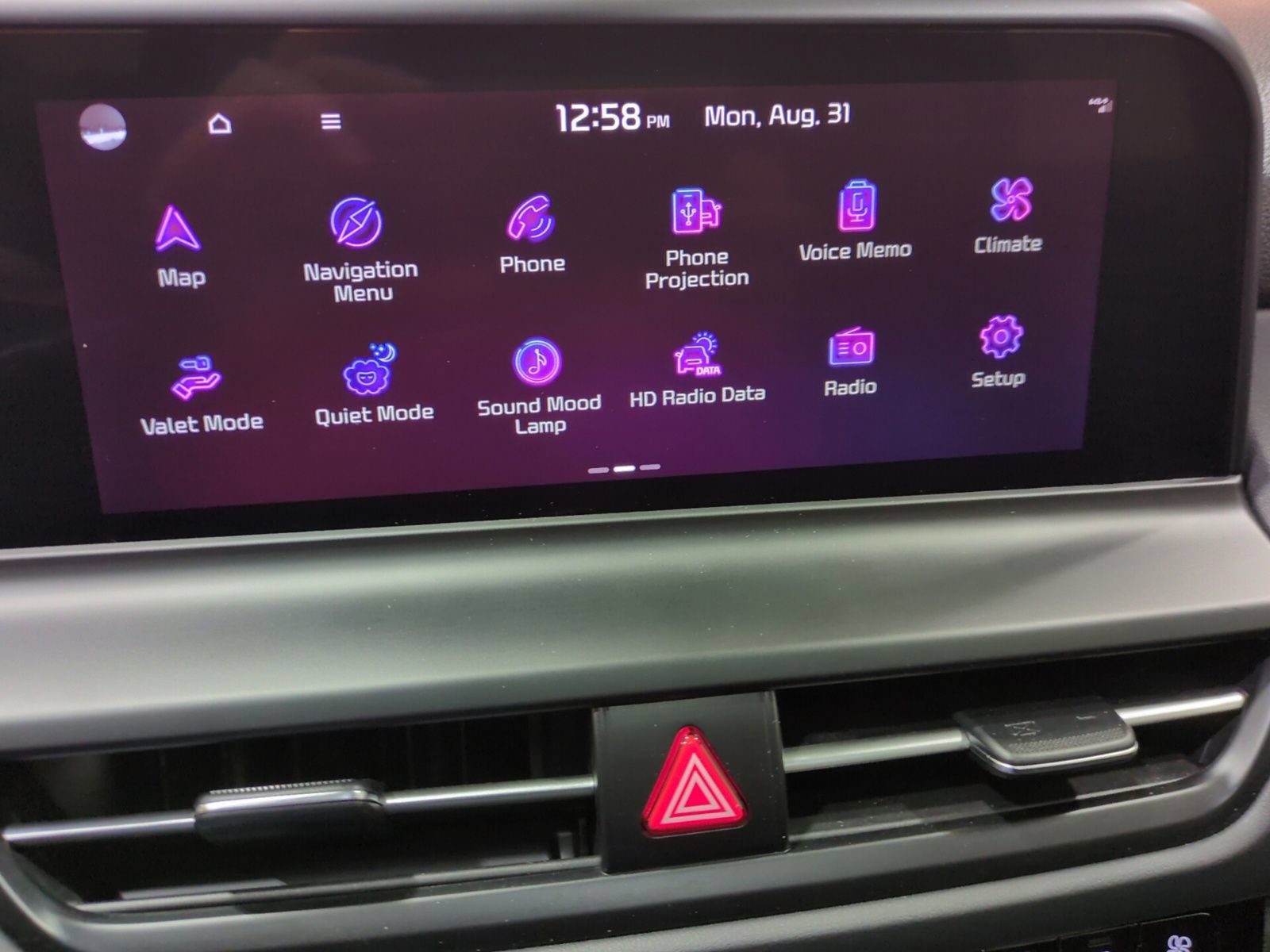 Certified 2025 Kia Seltos EX w/ EX Sunroof Package AWD/4WD image 24