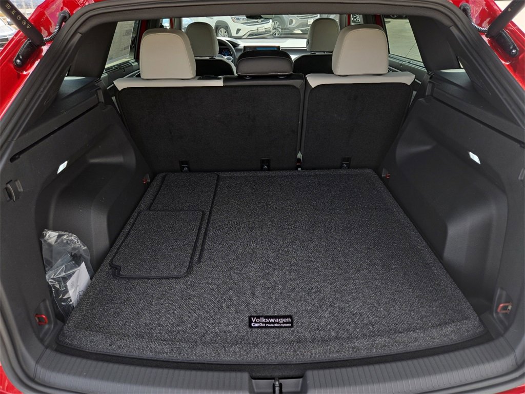 New 2025 Volkswagen Atlas Cross Sport SEL Premium R-Line image 14