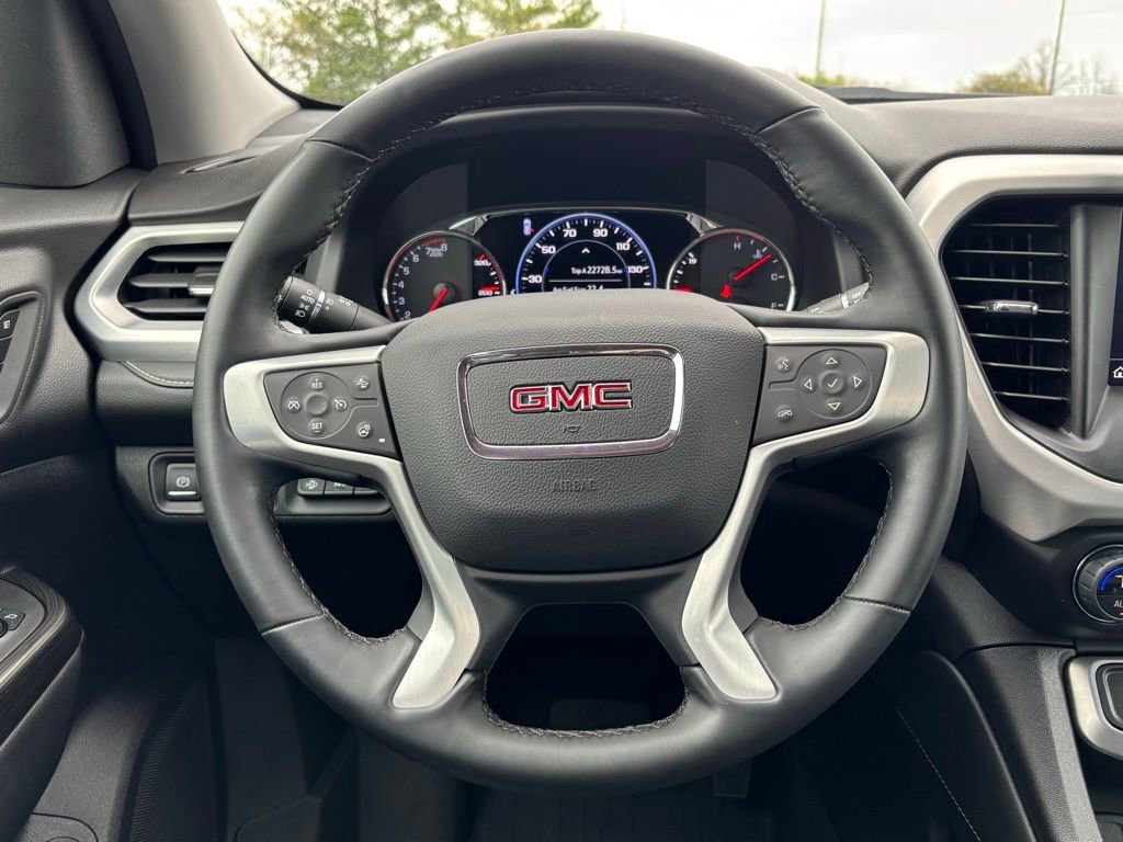 Used 2023 GMC Acadia SLT w/ Technology Package image 30