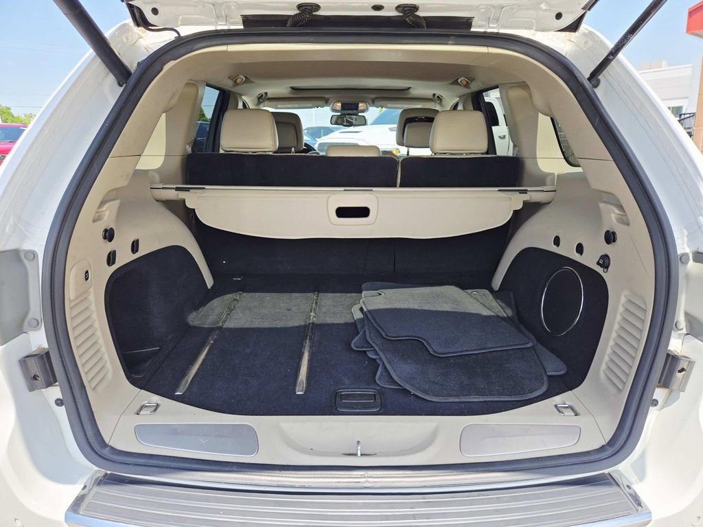 Used 2014 Jeep Grand Cherokee Limited w/ Trailer Tow Group IV RWD image 14