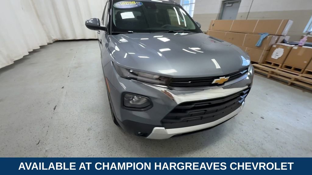 Used 2022 Chevrolet TrailBlazer LT w/ Convenience Package image 3