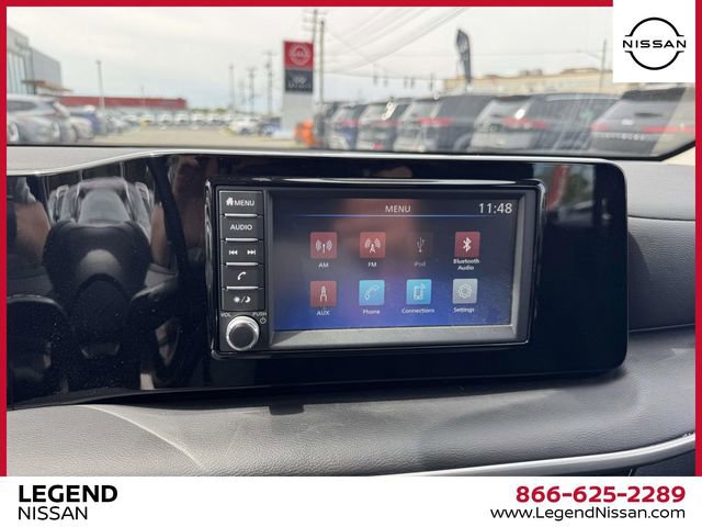 Used 2025 Nissan Kicks S AWD/4WD image 24