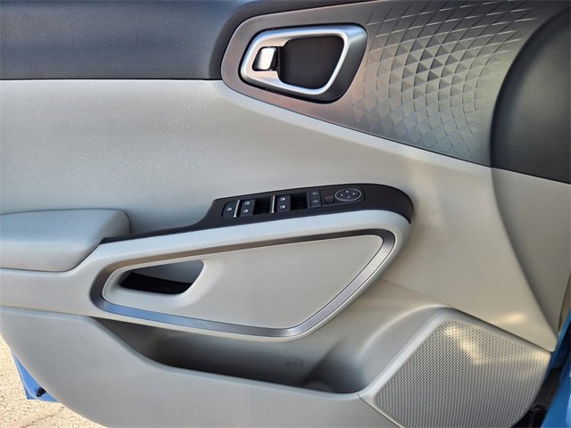Certified 2024 Kia Soul EX image 17