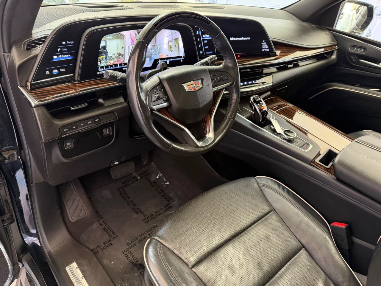 Used 2023 Cadillac Escalade Premium Luxury w/ LPO, Floor Liner Package AWD/4WD image 15
