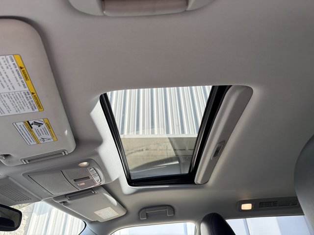 Used 2020 Nissan Armada SL w/ Premium Package image 22