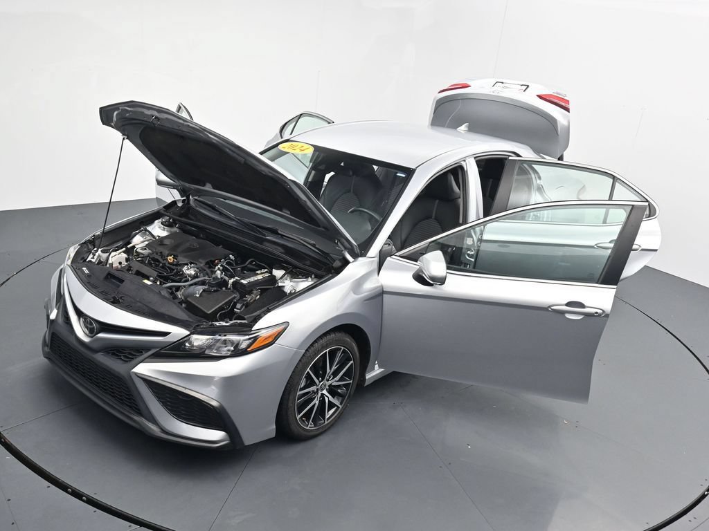 Used 2024 Toyota Camry SE FWD image 41
