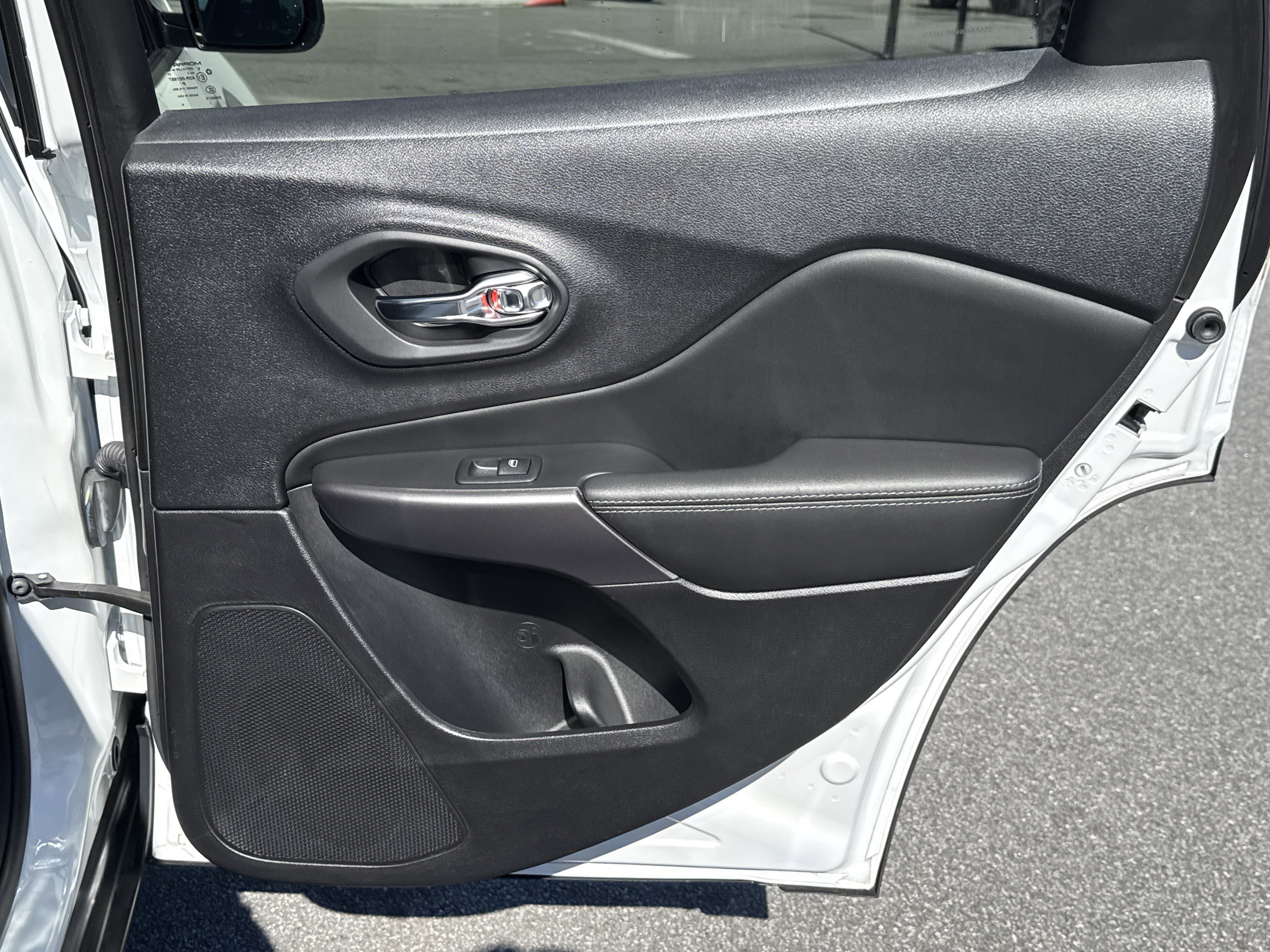 Used 2022 Jeep Cherokee Latitude Lux image 21