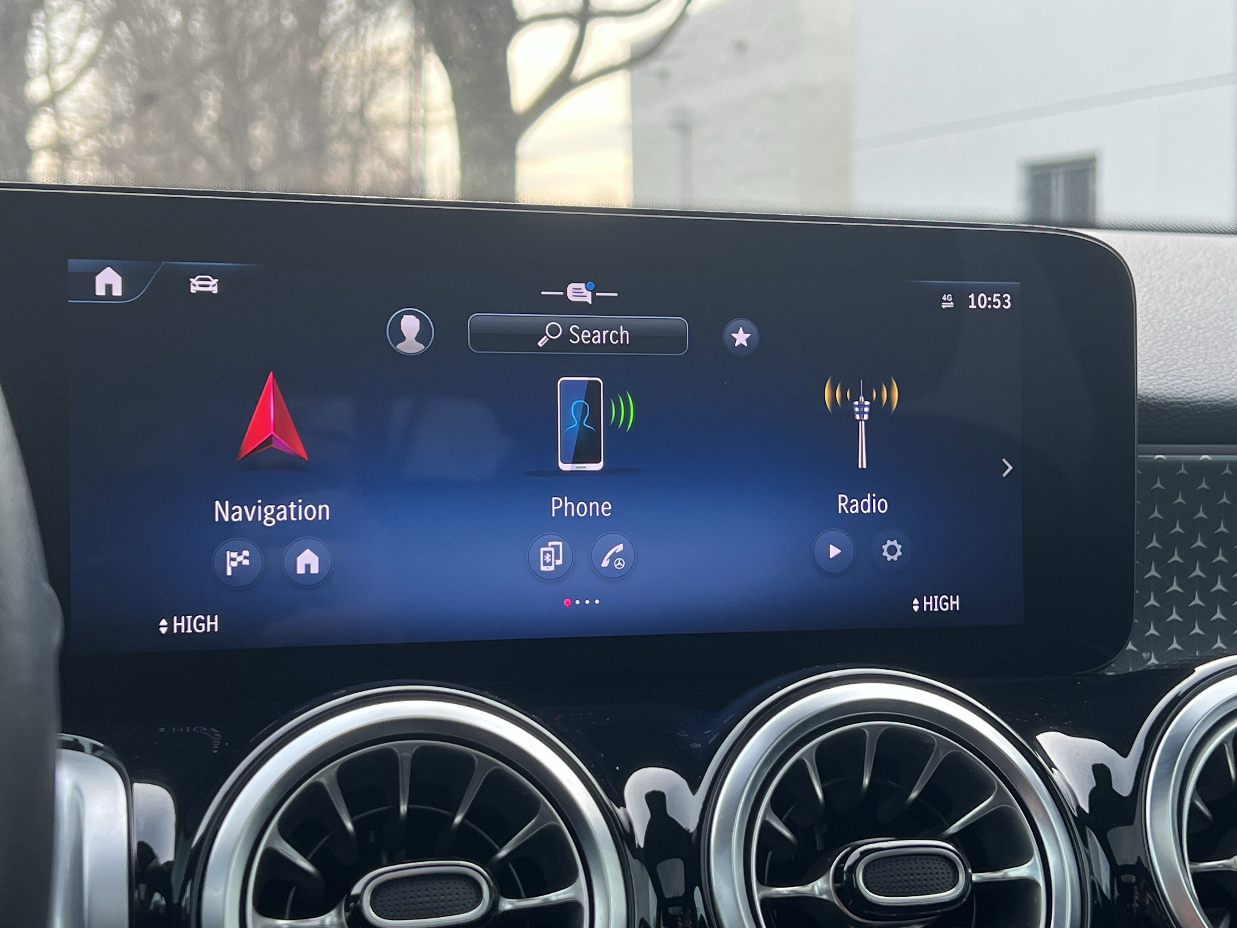 Used 2024 Mercedes-Benz GLB 250 4MATIC image 23