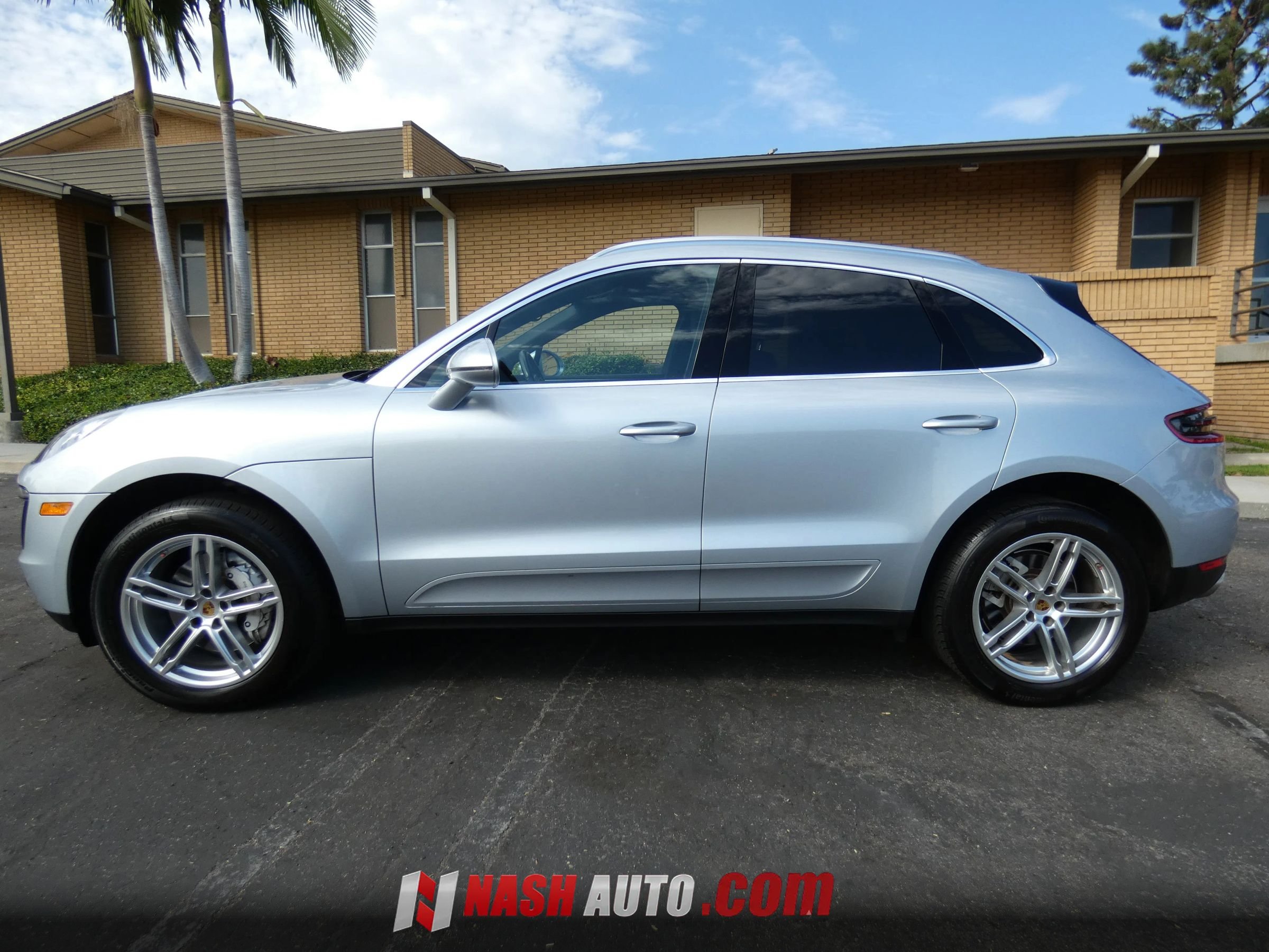 Used 2017 Porsche Macan S AWD/4WD image 14