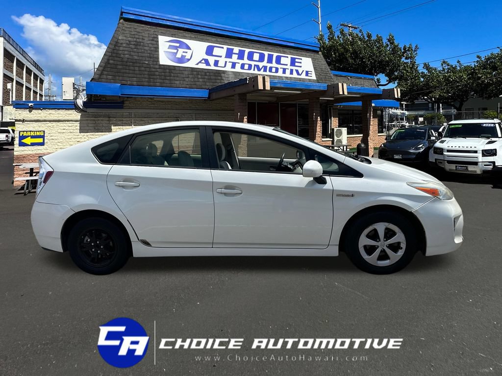 Used 2015 Toyota Prius Four FWD image 5