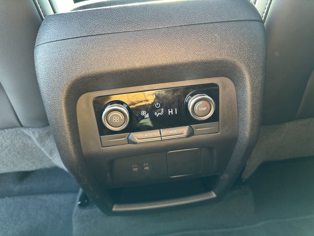 Used 2025 Buick Enclave Preferred image 14