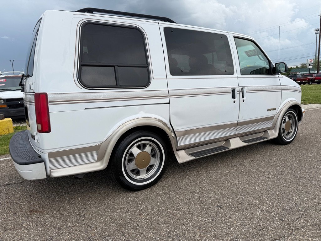 Used 1999 GMC Safari Passenger w/ Marketing Option Pkg 3 RWD image 6