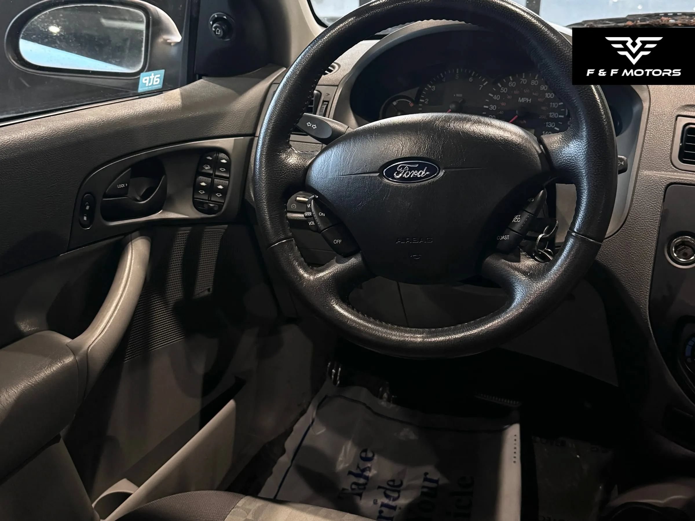 Used 2005 Ford Focus SE FWD image 6