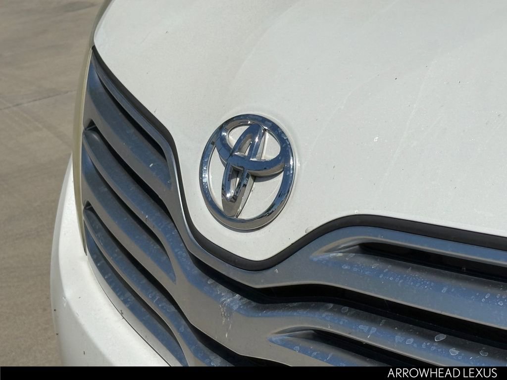 Used 2010 Toyota Venza AWD image 13