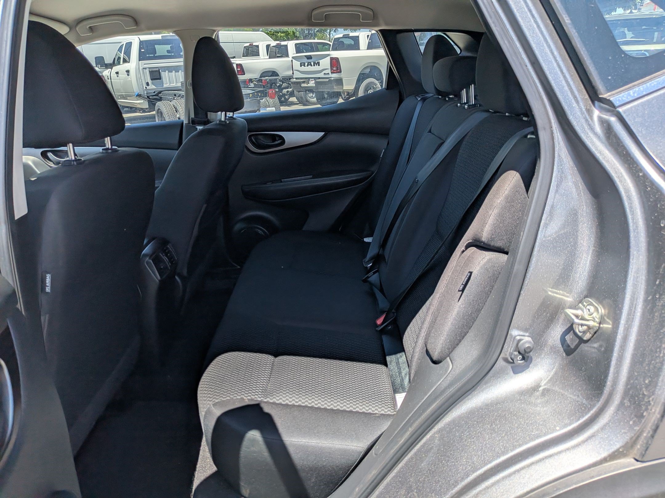 Used 2022 Nissan Rogue Sport S AWD/4WD image 27