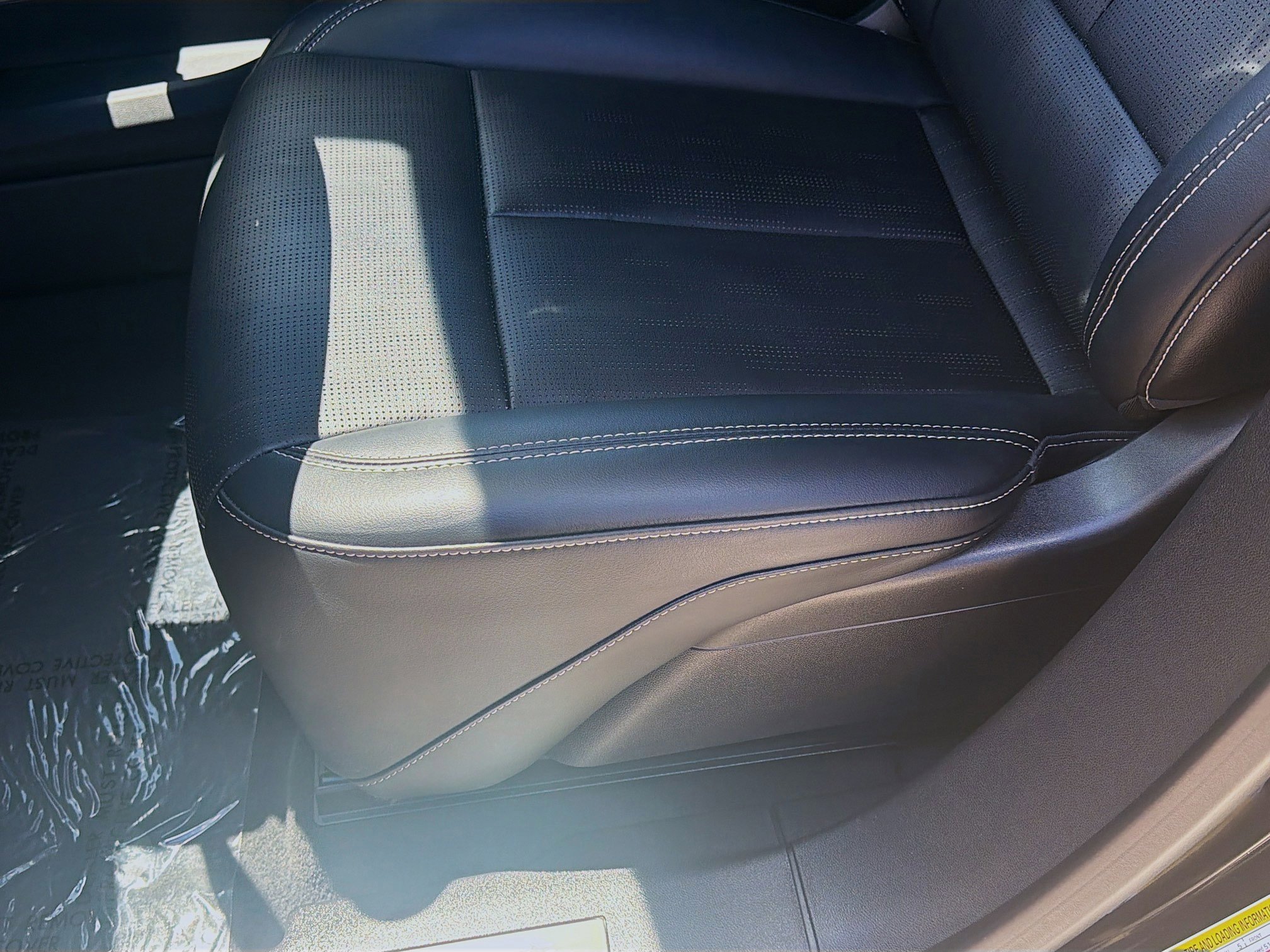 Used 2024 Cadillac Lyriq Luxury image 18