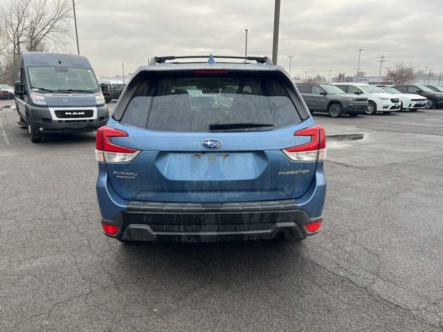 Used 2020 Subaru Forester Premium AWD/4WD image 5