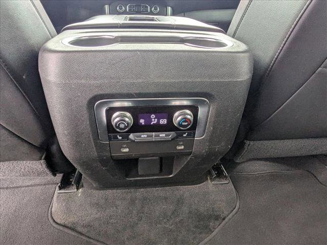 Used 2021 GMC Yukon XL SLT w/ SLT Luxury Plus Package image 15