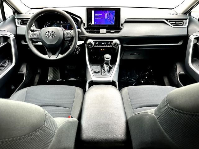 Used 2024 Toyota RAV4 LE AWD/4WD image 26
