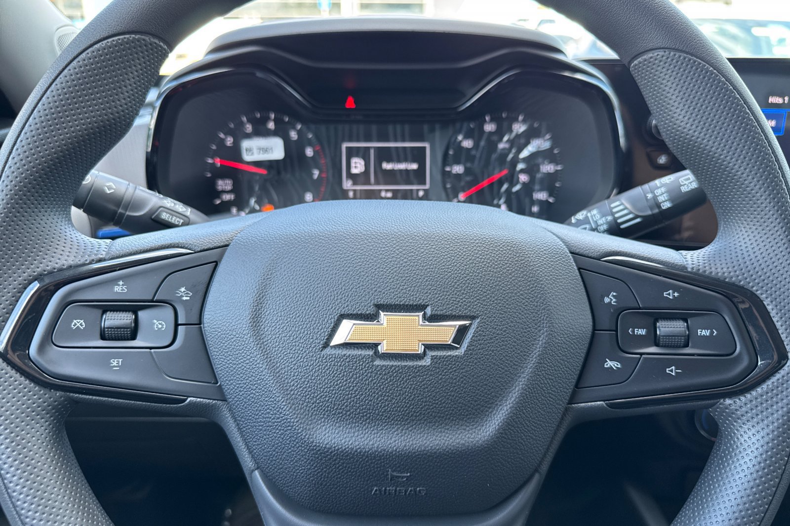New 2026 Chevrolet Trax LS w/ LS Convenience Package FWD image 21