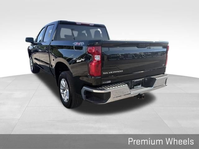 Used 2024 Chevrolet Silverado 1500 LT AWD/4WD image 10