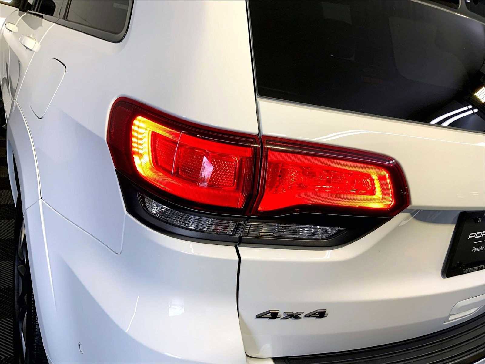 Used 2021 Jeep Grand Cherokee High Altitude AWD/4WD image 30