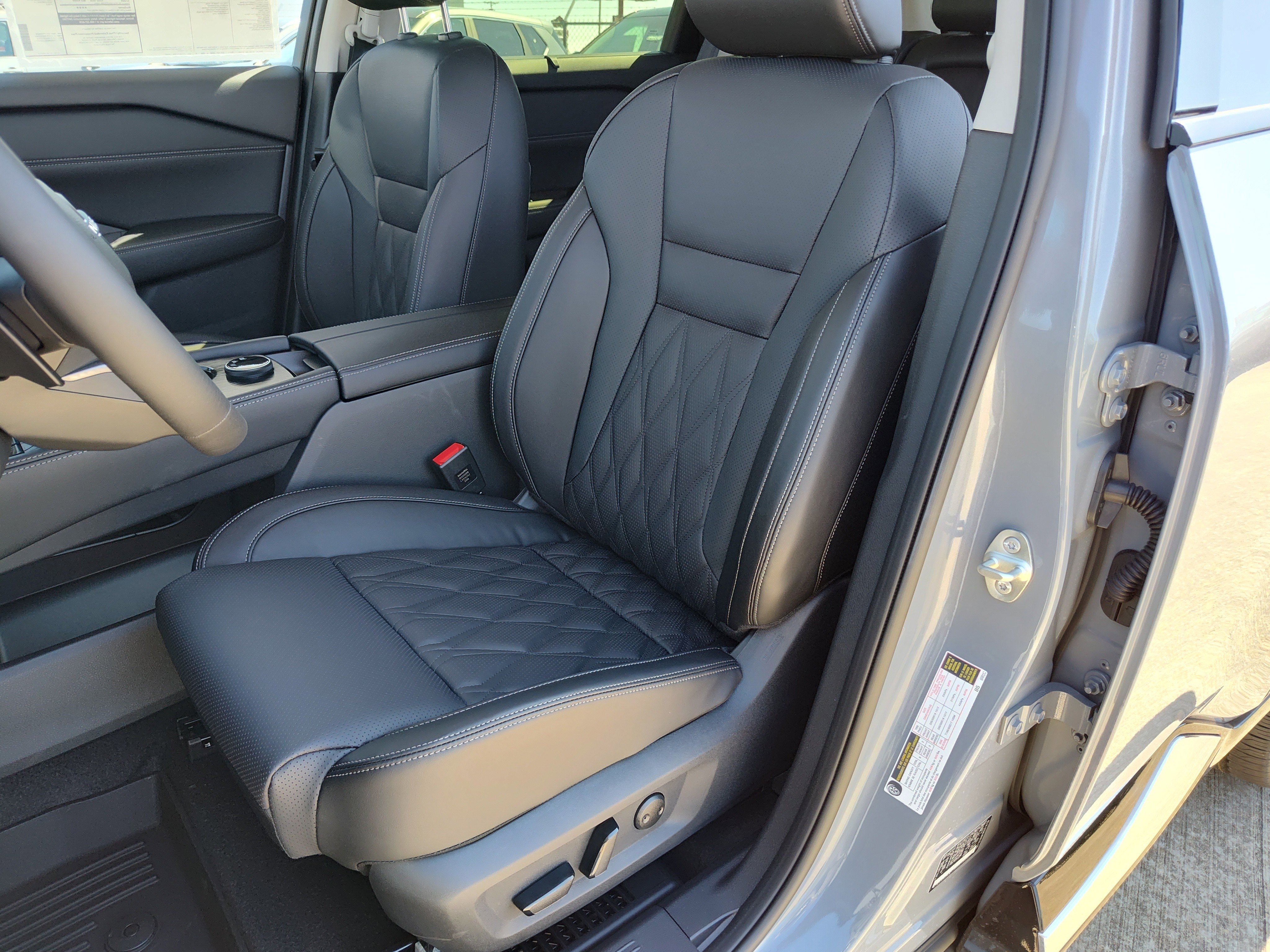 New 2026 Nissan Rogue Platinum w/ Platinum Premium Package image 7