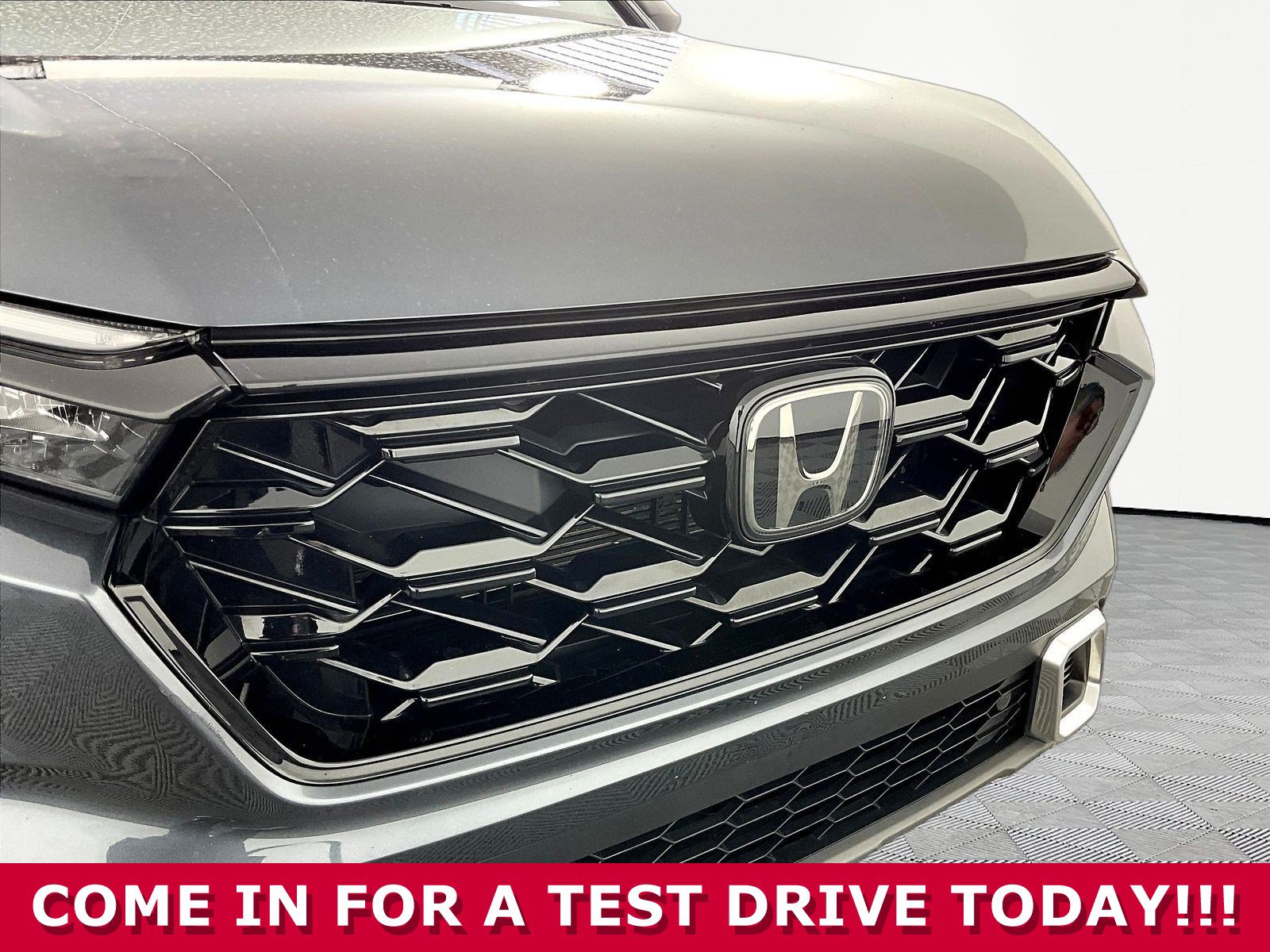 Used 2023 Honda CR-V Sport Touring image 32