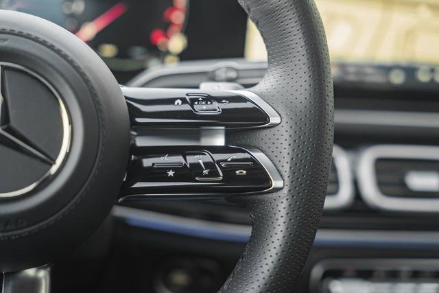 New 2026 Mercedes-Benz GLS 450 4MATIC image 31