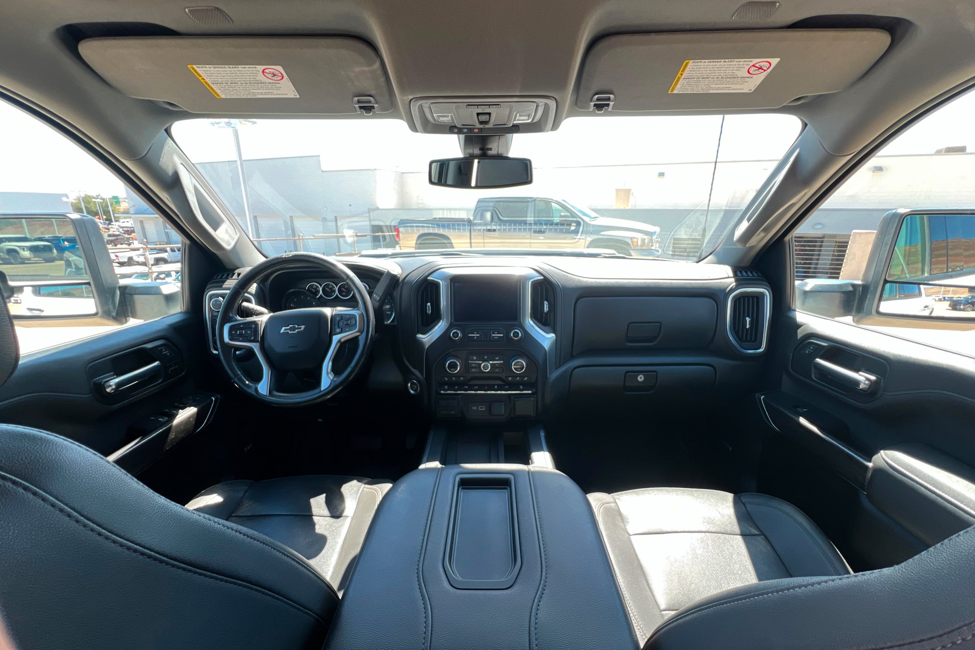 Used 2022 Chevrolet Silverado 2500 LTZ w/ LTZ Plus Package AWD/4WD image 10