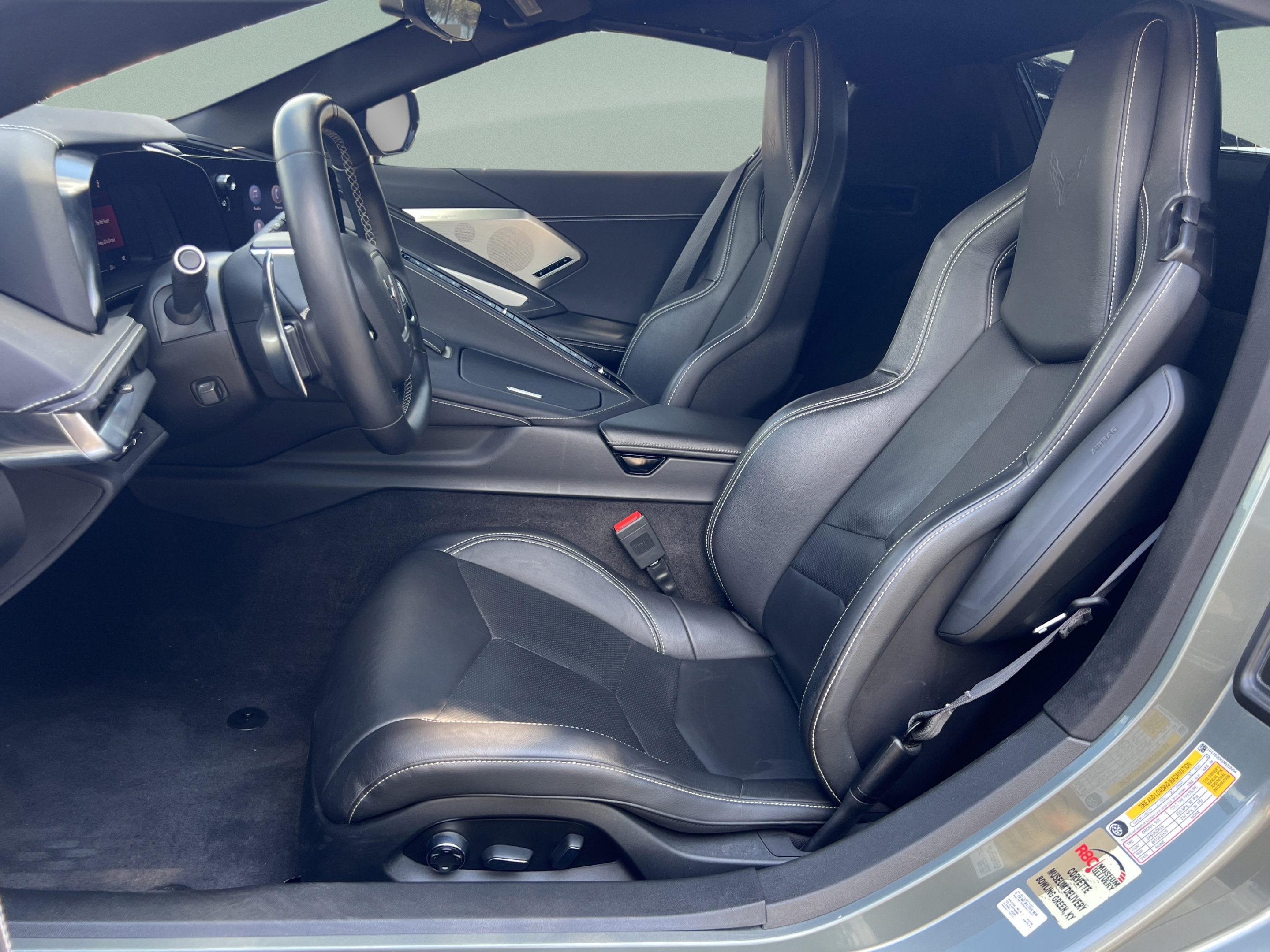 Used 2022 Chevrolet Corvette Stingray Preferred Conv w/ Z51 Performance Package RWD image 10